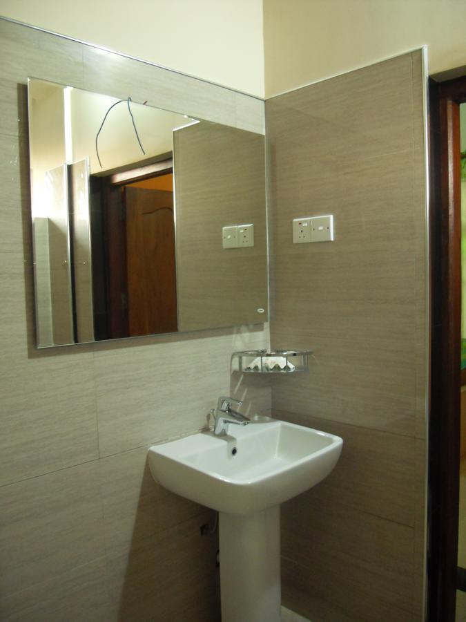 Bee Nest Bed & Breakfast Negombo Dış mekan fotoğraf