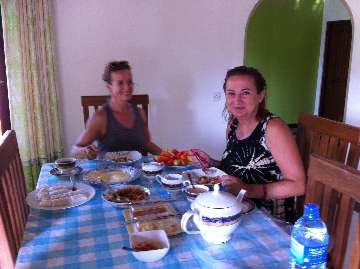 Bee Nest Bed & Breakfast Negombo Dış mekan fotoğraf