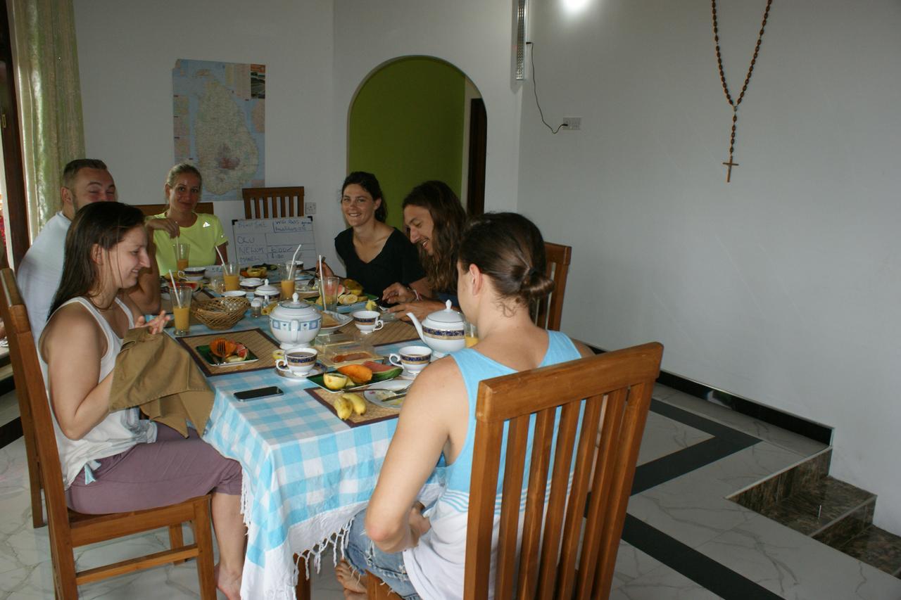 Bee Nest Bed & Breakfast Negombo Dış mekan fotoğraf