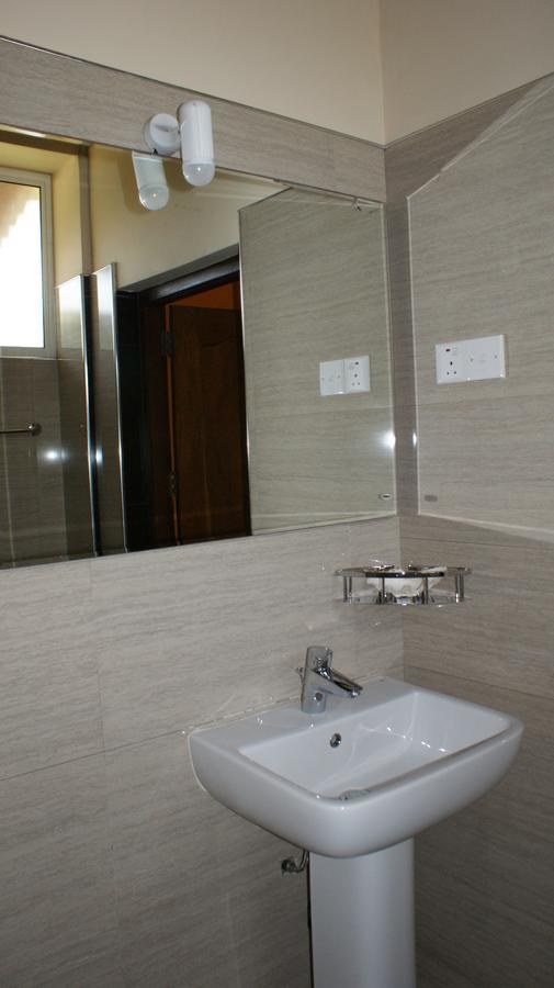 Bee Nest Bed & Breakfast Negombo Dış mekan fotoğraf