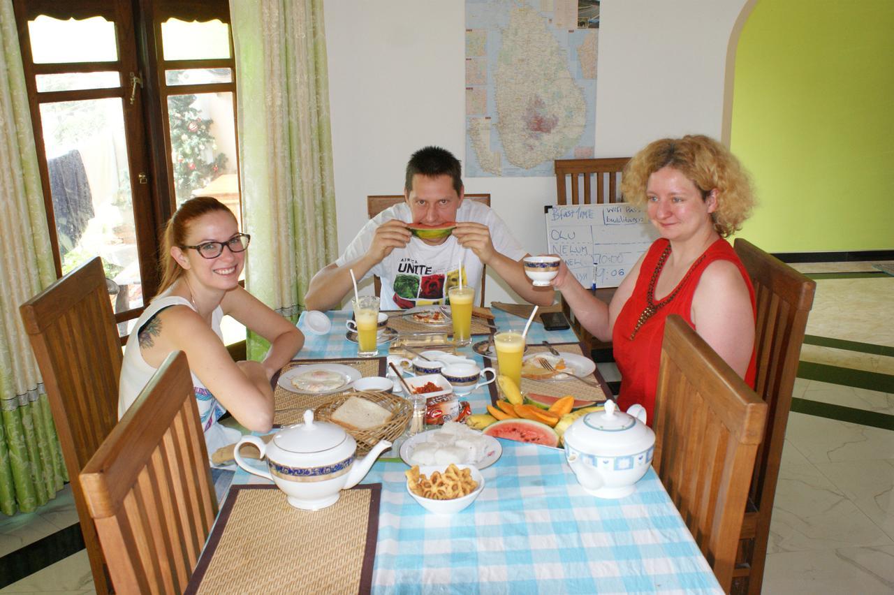 Bee Nest Bed & Breakfast Negombo Dış mekan fotoğraf