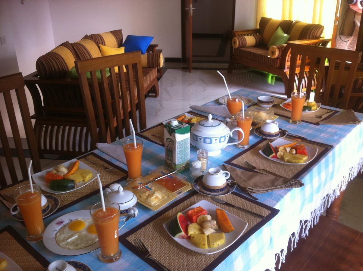 Bee Nest Bed & Breakfast Negombo Dış mekan fotoğraf
