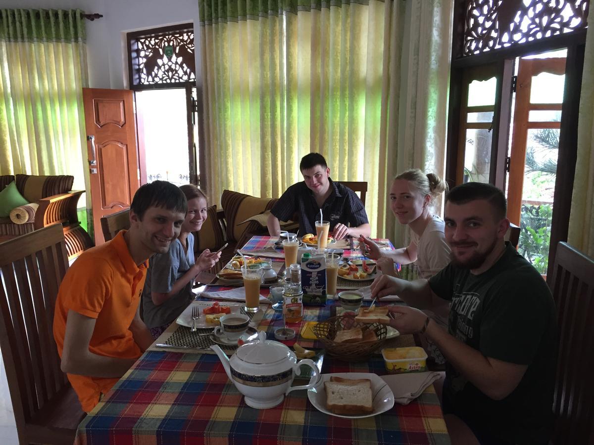 Bee Nest Bed & Breakfast Negombo Dış mekan fotoğraf